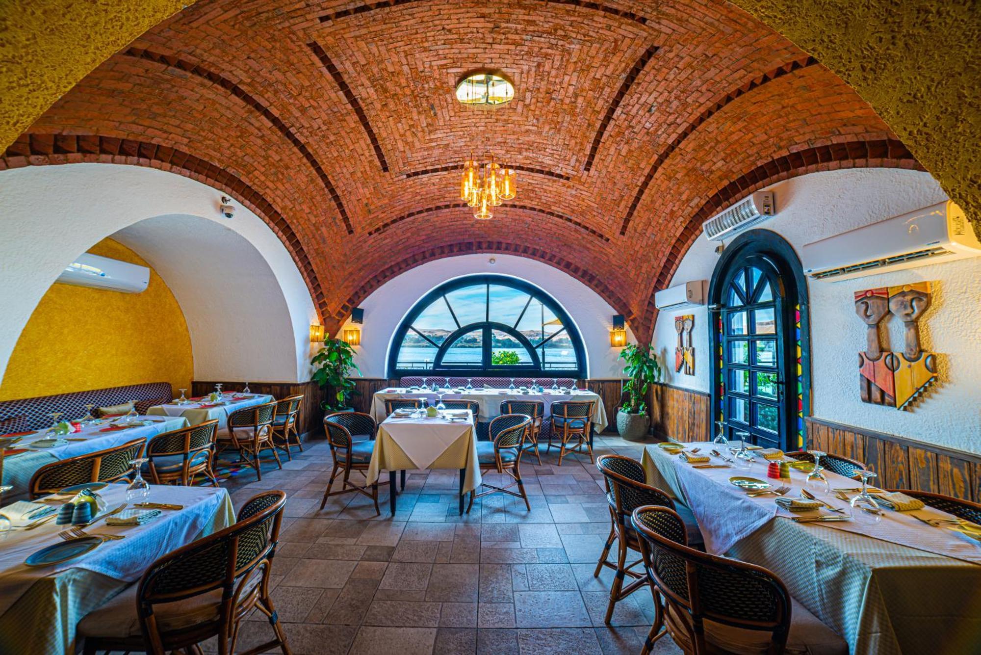 Sonesta Nouba Hotel Aswan Bagian luar foto