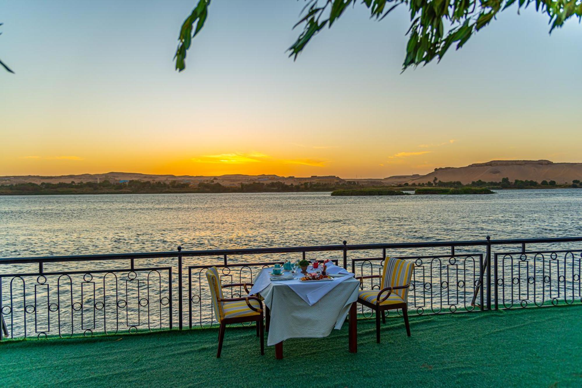 Sonesta Nouba Hotel Aswan Bagian luar foto